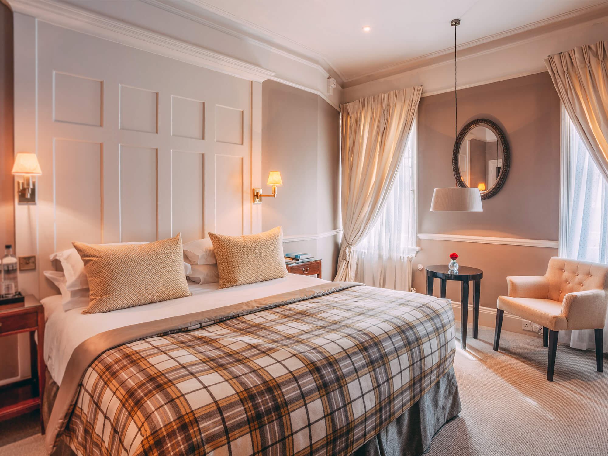 Deluxe King Room at 11 Cadogan Gardens